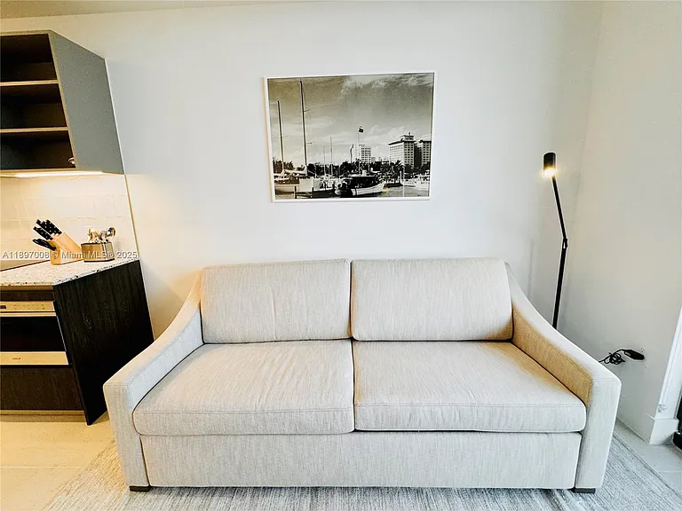 159 NE 6th St #4807 — Photo 8