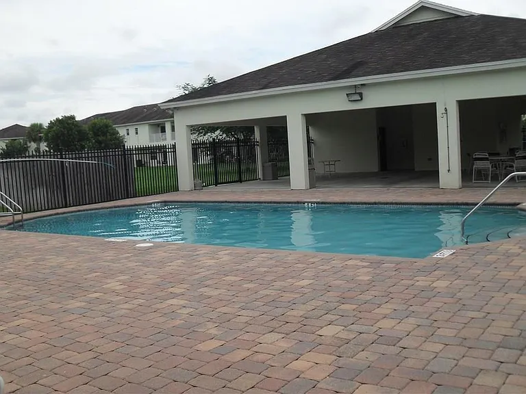 4234 Emerald Vis — Photo 22