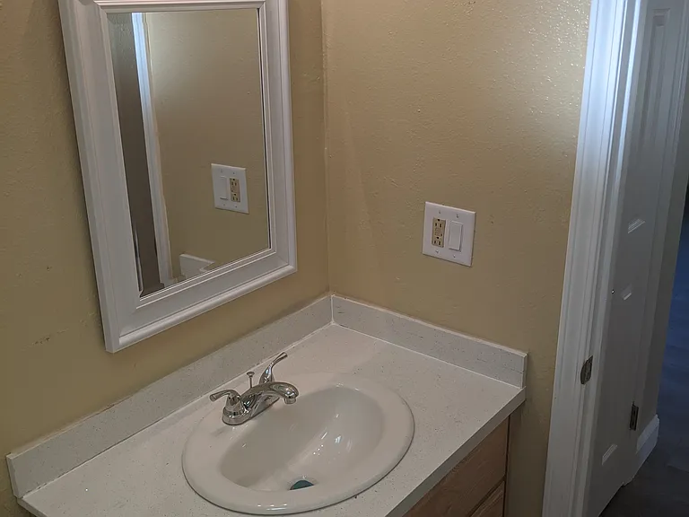 4201 Chalmer Ct — Photo 11