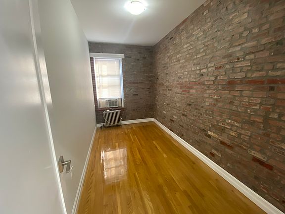 5th image of 424 E 13th St APT 25