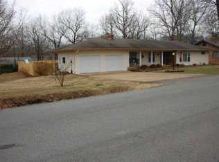 2803 Ridgewood Dr, West Plains, MO 65775