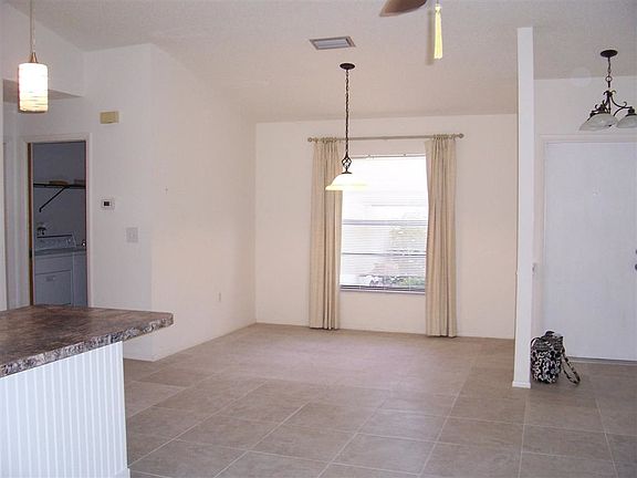 3rd image of 3885 Kingston Blvd