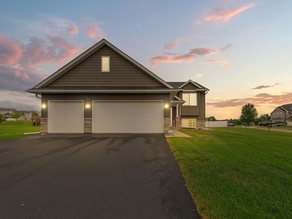1st image of 2401 Foxtail Ln