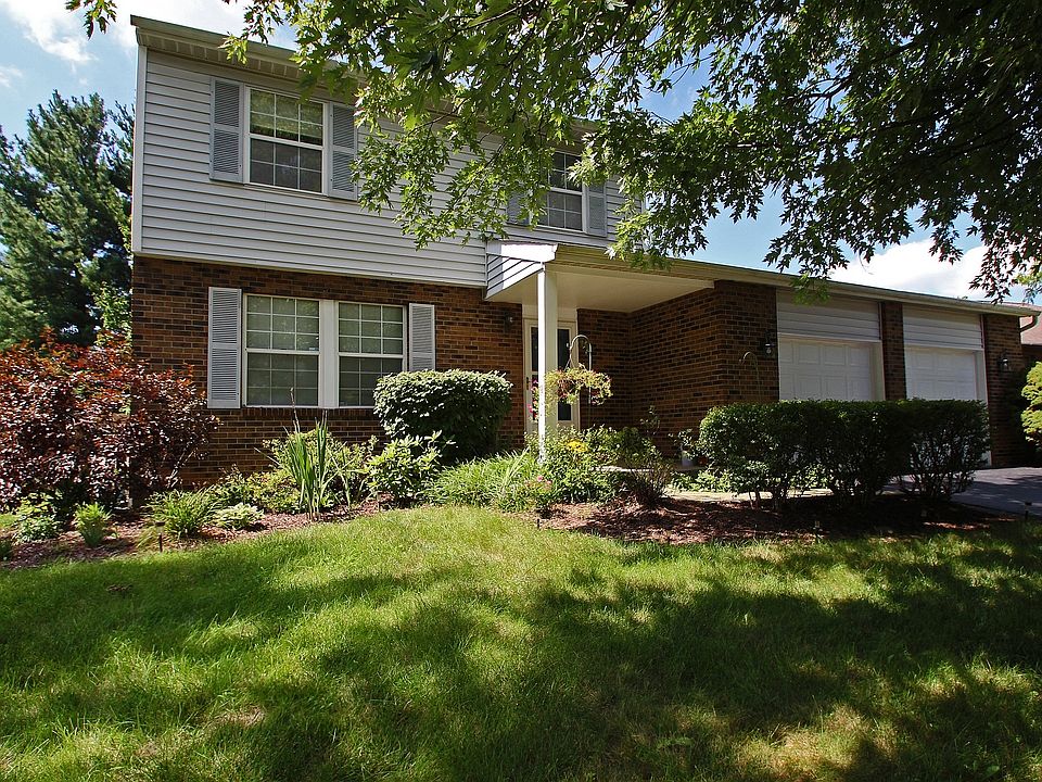 1st image of 552 Green Meadows Dr W