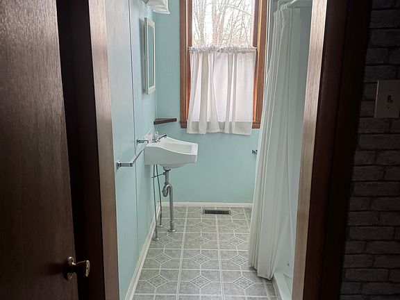 3rd image of 51 Archer Ave #1