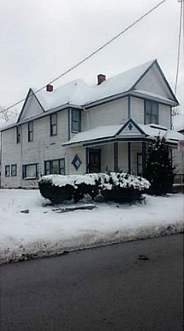 2nd image of 218 N Hawley St