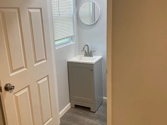 5th image of 4543 Chestnut Ave