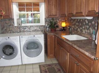 730 Heatherwood Rd, Bluefield, WV 24701