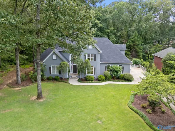 404 Ferncrest St SW, Hartselle, AL 35640