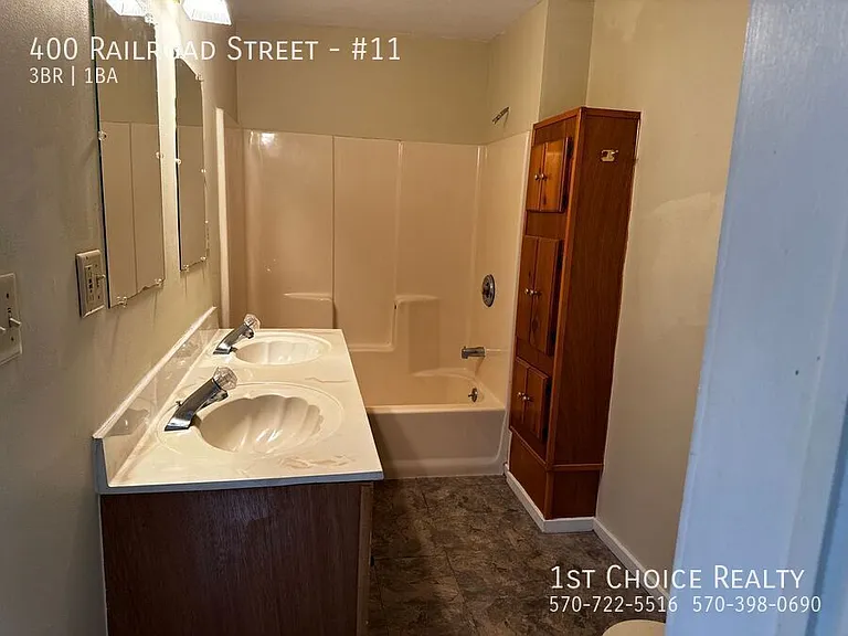 400 Railroad St #11 — Photo 8