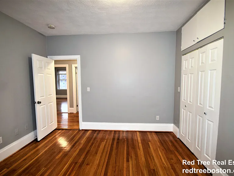 83 Glenville Ave #2 — Photo 11