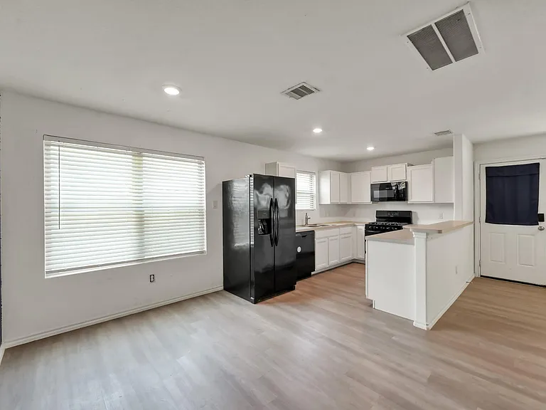 11130 N Lake Mist Ln — Photo 9