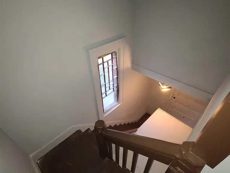 228 N Avon St #2 — Photo 24