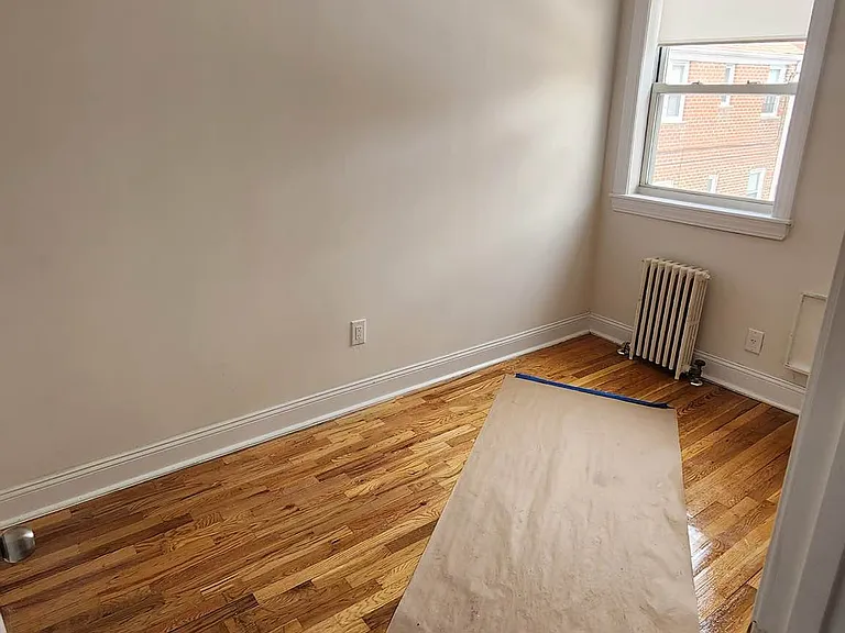 67-17 Cloverdale Blvd #1 — Photo 3