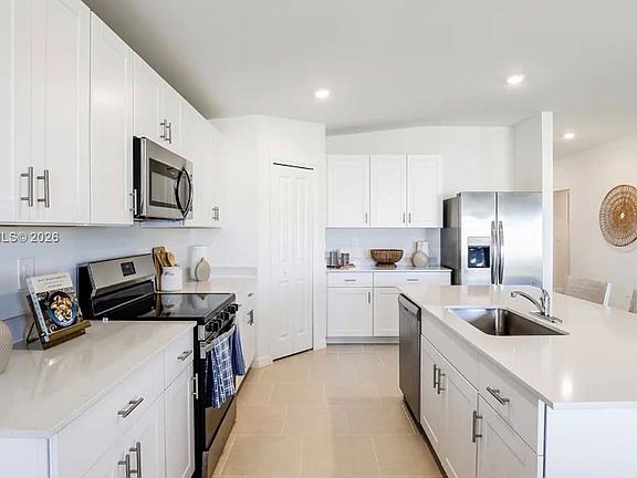 3rd image of 329 Marta Dr