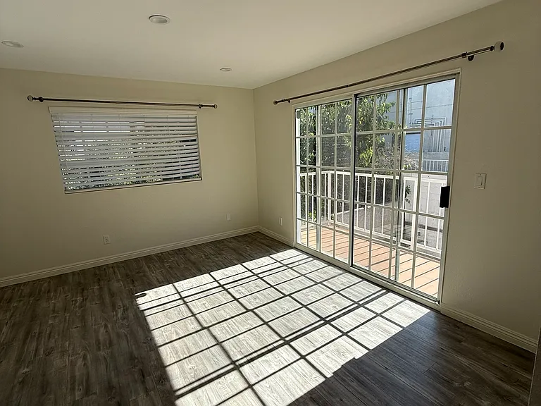 10274 Tujunga Canyon Blvd #4 — Photo 18