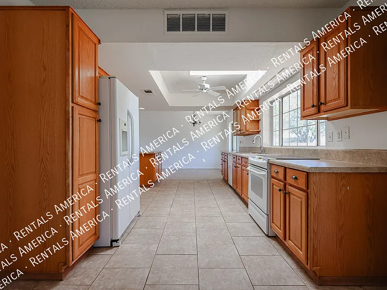 2723 S Estrella Cir — Photo 14