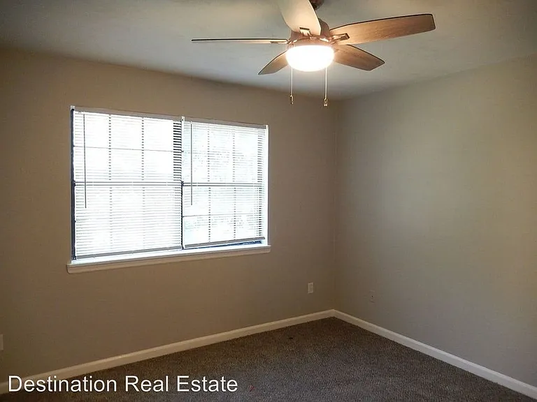 4881 Old Bainbridge Rd — Photo 8
