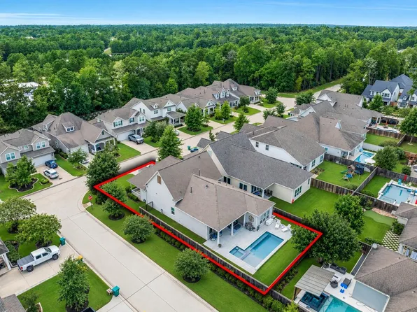 114 Pilazzo St, Montgomery, TX 77316