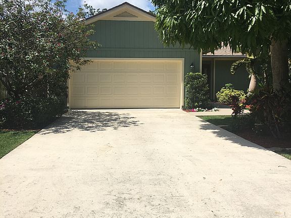 4th image of 211 Jupiter Woods Dr