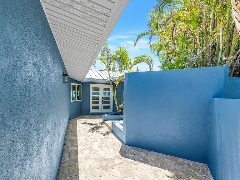 860 Boca Ciega Isle Dr — Photo 12