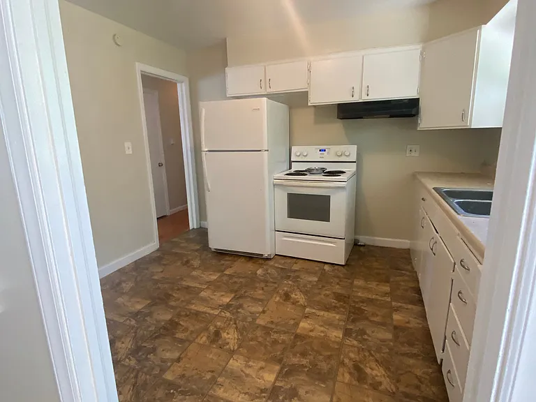 6103 Fairlane Dr — Photo 8