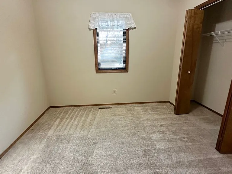 2765 E Verona St — Photo 13