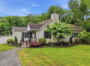 534 Brook Ln, Galloway, NJ 08205