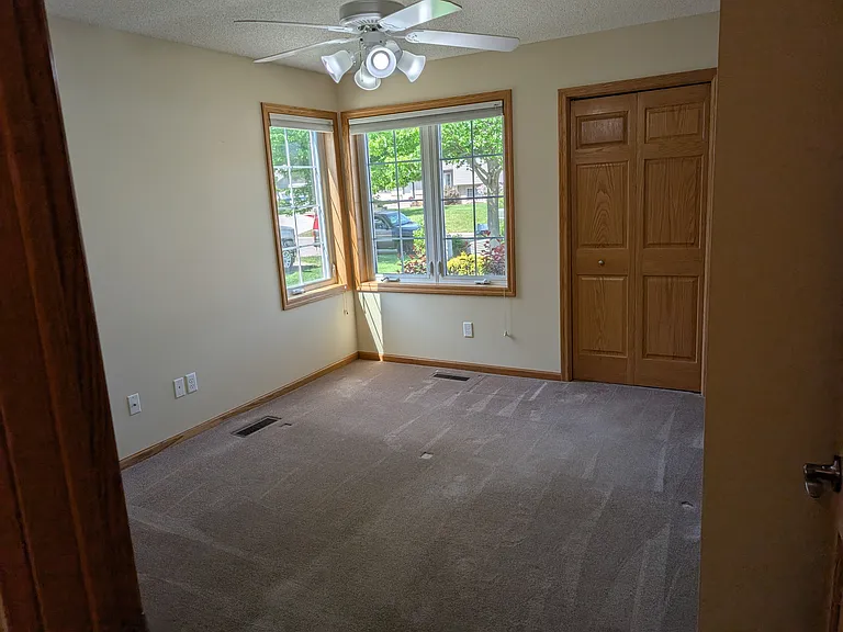 5518 Lachman Ave NE — Photo 19