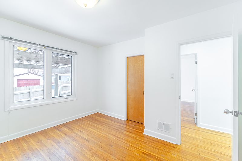 Winnipeg Apartment for rent - 2 Bedrooms — photo 27