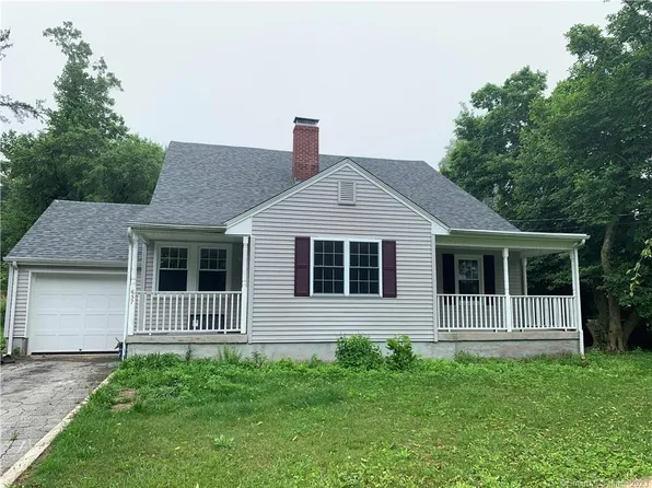 637 Old Colchester Road, Montville, CT 06382