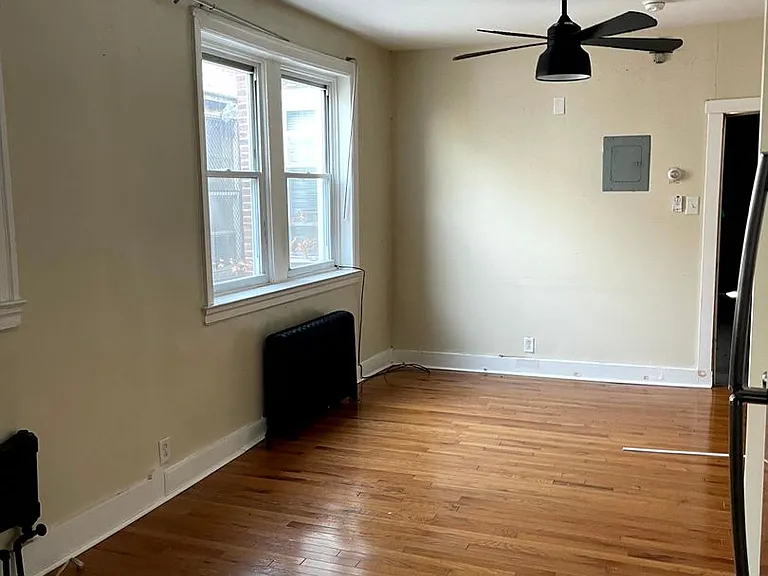 Walnut_5236 — Photo 4