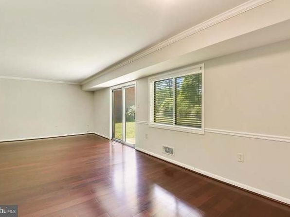 10626 Weymouth St APT 102