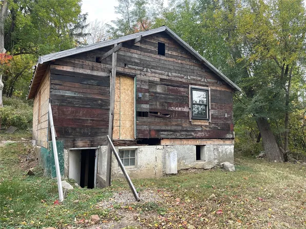 607 Vine St, Hannibal, MO 63401