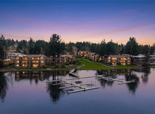 17500 NE 40th Place #I2, Redmond, WA