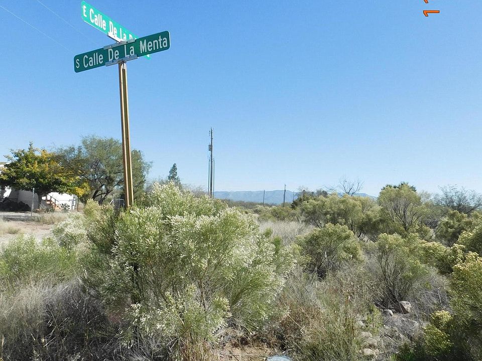 2nd image of 6031 S Calle De La Menta