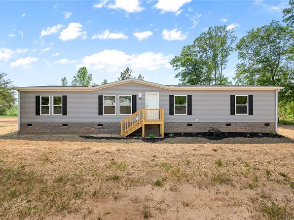 919 Rector Rd, Belton, SC 29627