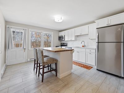 496 Radmere Road #B, Cheshire, CT, 06410