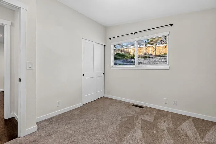 5929 32nd Ave SW — Photo 24