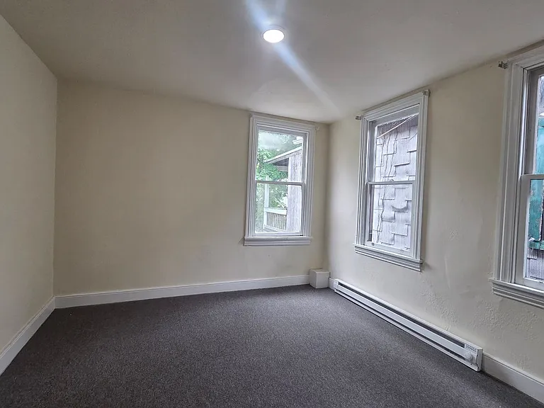 721 W Market St — Photo 17