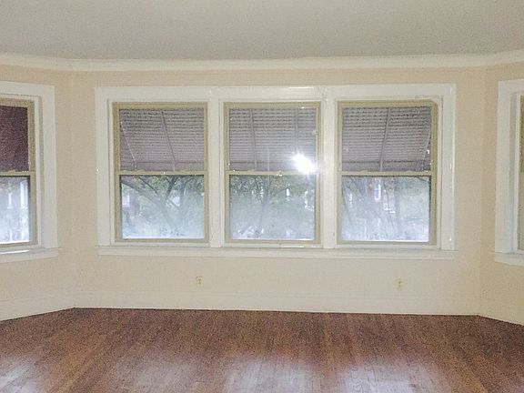 4th image of 8201 S Evans Ave #3