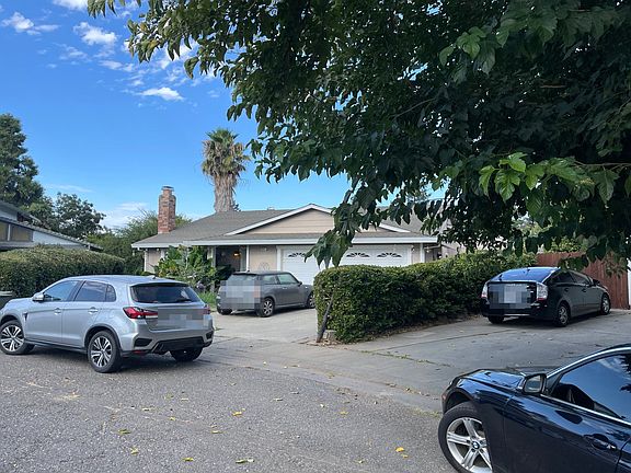 2nd image of 9601 Old Bridle Ct