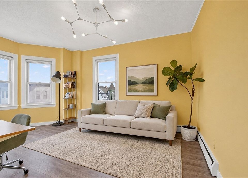 1st image of 793 Main St APT 5