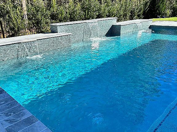 4th image of 2471 Hyatt Creek Ln