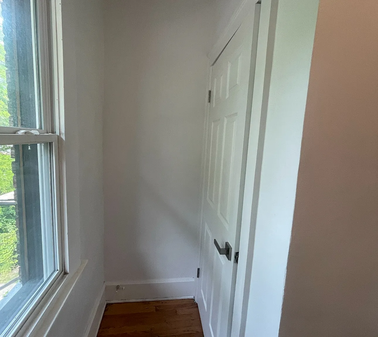 3 bed, 1300 sqft, $1,300 — Photo 3