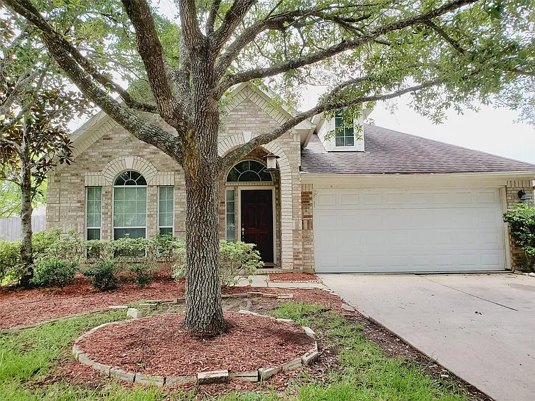 4903 Falls Cir — Photo 2