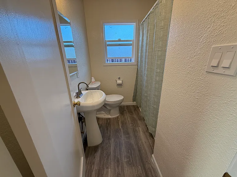 18592 Madison Ave — Photo 9
