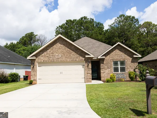 216 Gray Fox Xing, Bonaire, GA 31005