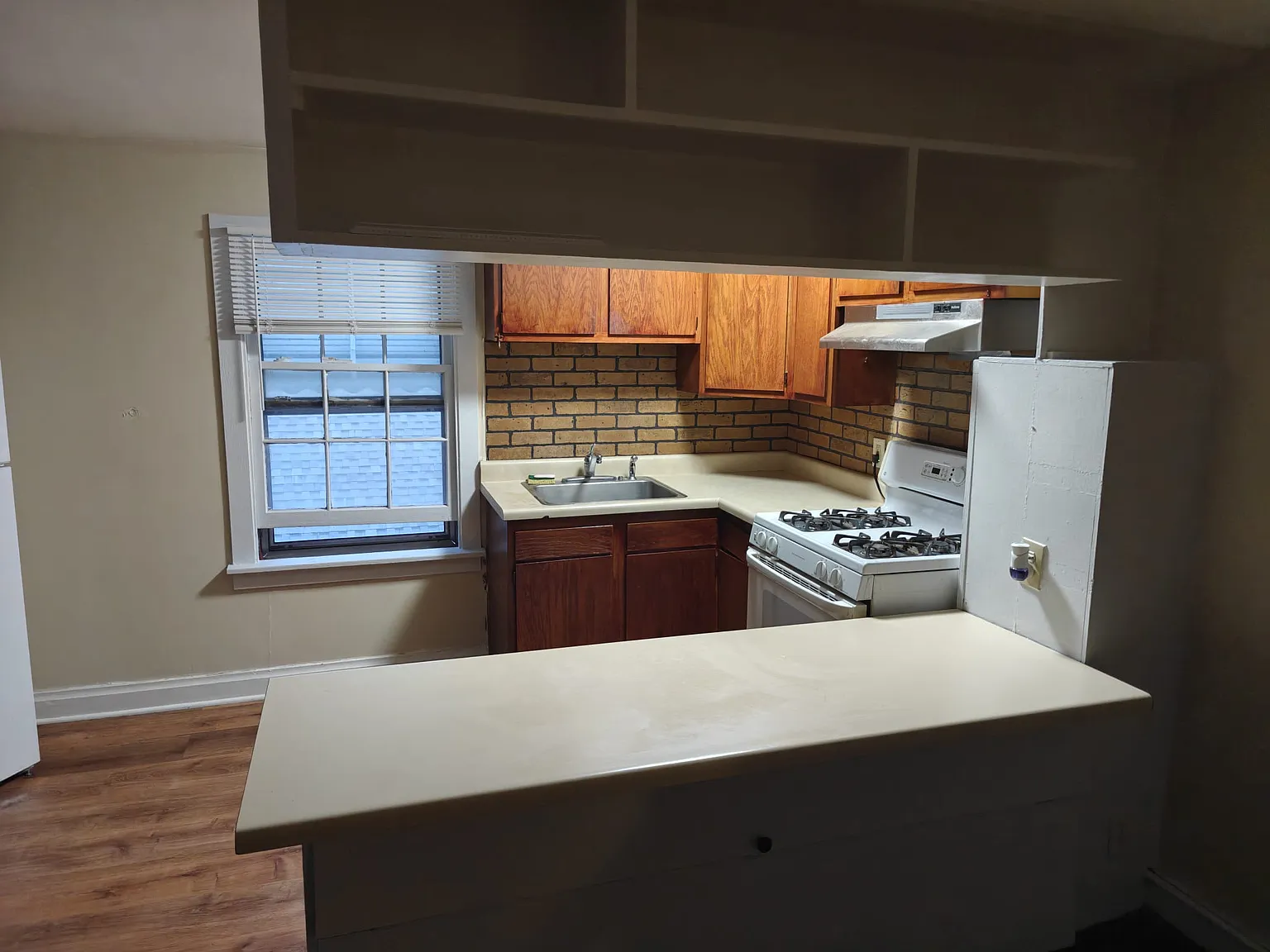 1 bed, 560 sqft, $1,800 — Photo 2