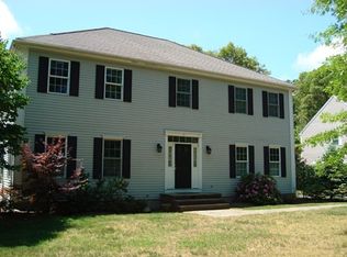 9 Dearborn St, Wellesley, MA 02481